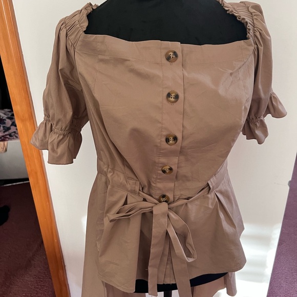 New York Company off the shoulder Hi-lo poplin shirt - medium - Picture 4 of 6